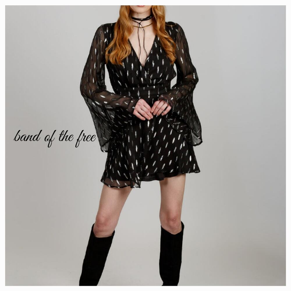 NWT‎ B.O.G. Band of the Free Evette Bell Sleeves Shimmer Mini Dress Sz. S Black